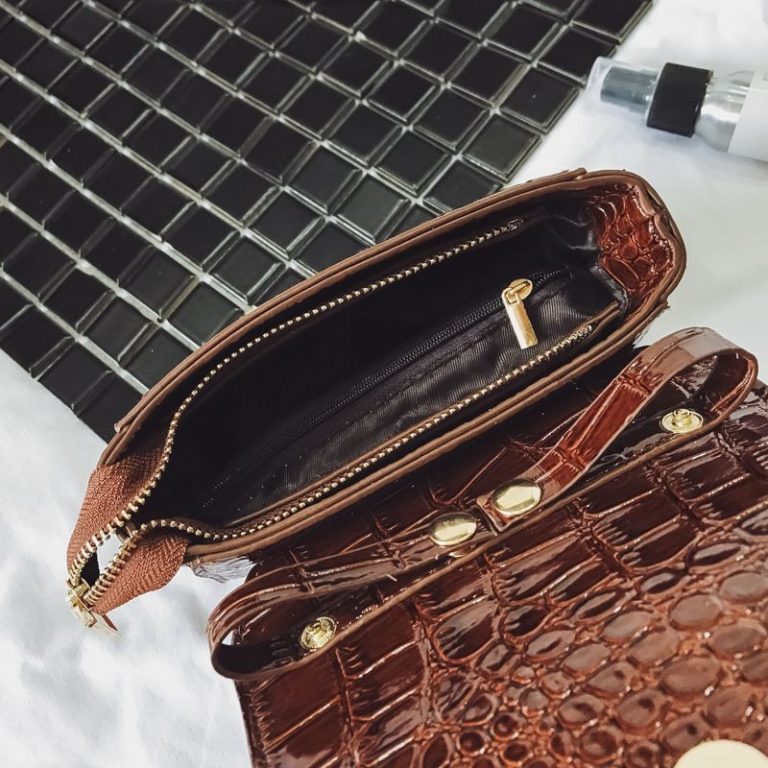 Designer Women Crocodile Leather Waist Bag - Image 4