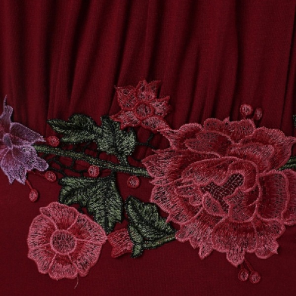 Plus Size Embroidery Square Neck T-shirt - Image 4