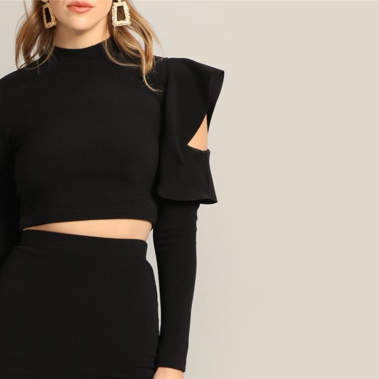 Women Asymmetrical Ruffle Sleeve Top And Slit Plain Skirt Set - Image 3