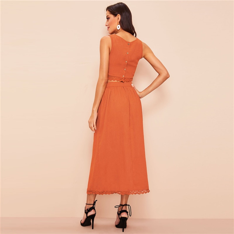 Women Elegant Buttoned Back Lace Trim Crop Top and Long Skirt Set - Image 4