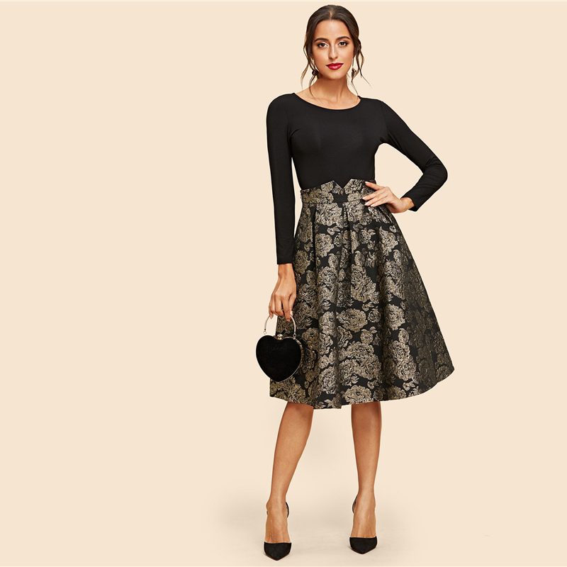 Vintage Gold Flower Print Mid Waist Flare Knee-Length Skirt - Image 4