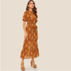 Women Buttoned Detail Foldover Front Flippy Hem Floral Dress - Image 4
