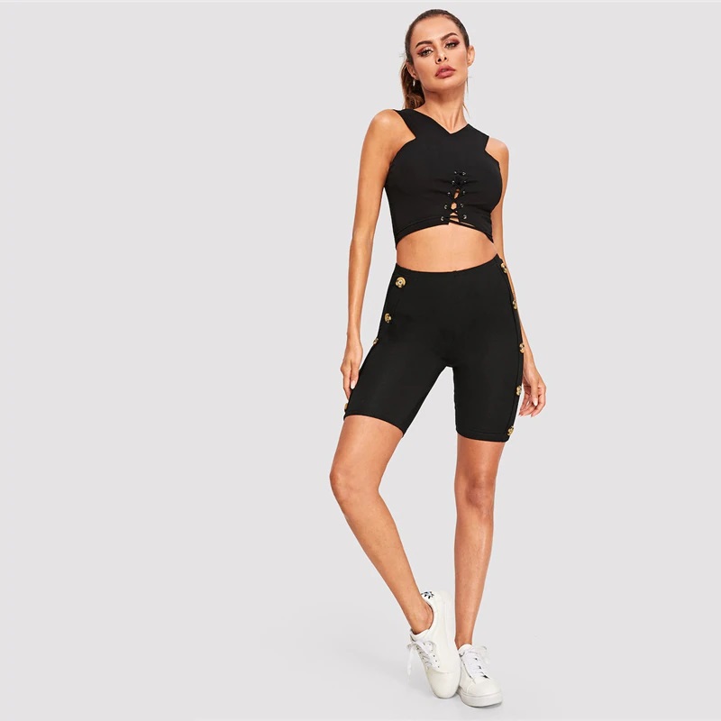 Women Buttoned Side Skinny Plain Shorts - Image 3