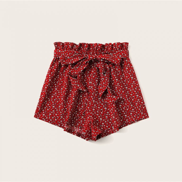Women Paperbag Waist Slant Pocket Ditsy Floral Shorts - Image 2