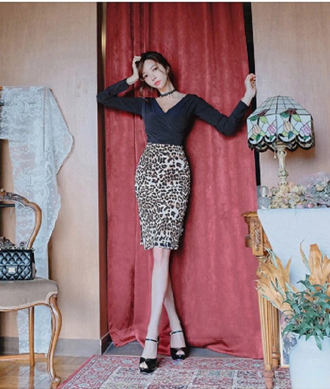 sexy v neck blouse + high waist leopard skirts suit bandage - Image 2