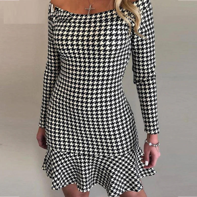 Sexy one line collar Check ruffle dress