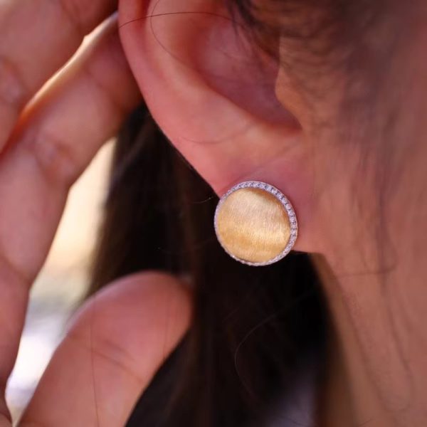 Classic Retro Design High-End Wire Inlaid Diamond Round Earrings - Image 3