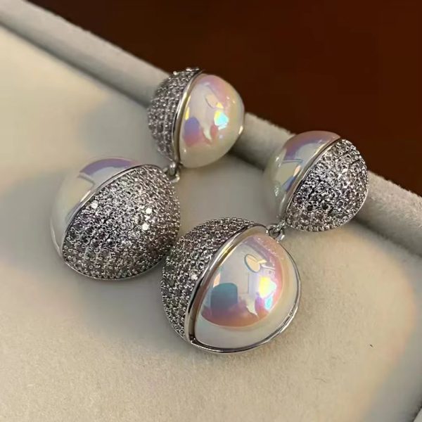 Luxury Shiny Unique Design Classic Fashionable Earrings - Image 3