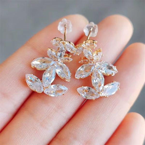 Luxury Crystal Zircon Shiny Rhinestone Letter Drop Earring - Image 12