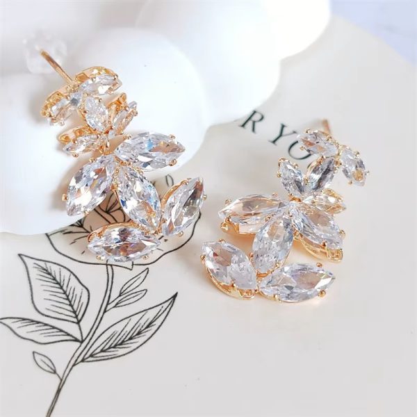 Luxury Crystal Zircon Shiny Rhinestone Letter Drop Earring - Image 5