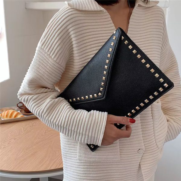 Luxury PU Leather Rivet Fashion Envelope Design Clutches Bag - Image 3
