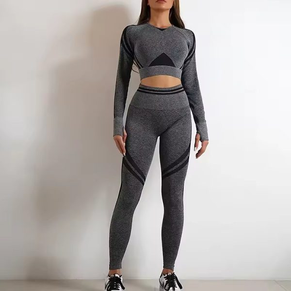 Seamless Fitness Hip-lifting Shorts Fashion Long-Sleeved  Sports Sets - Image 4