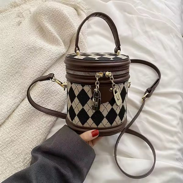 Small Bucket Designer Zipper Luxury Shoulder Bag - Image 4