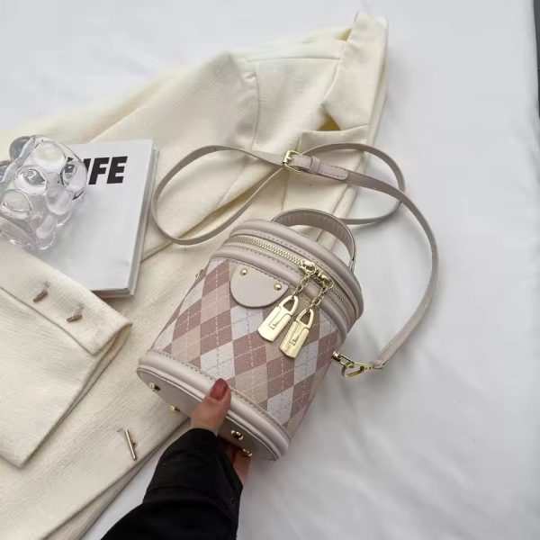 Small Bucket Designer Zipper Luxury Shoulder Bag - Image 5