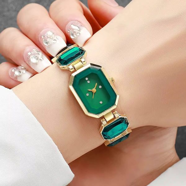 Elegant Rectangle Dial  Fashion Quartz Wrist Watches （Without Box）