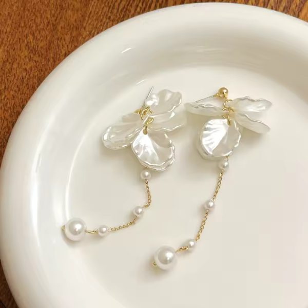 Elegant Temperament Simulated pearl Tassel 925 Silver Needle Earrings - Image 4