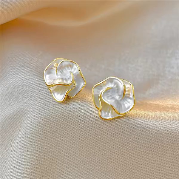 Multi-layers Floral Fashion Folded Unique Design Flower Stud Earrings - Image 3