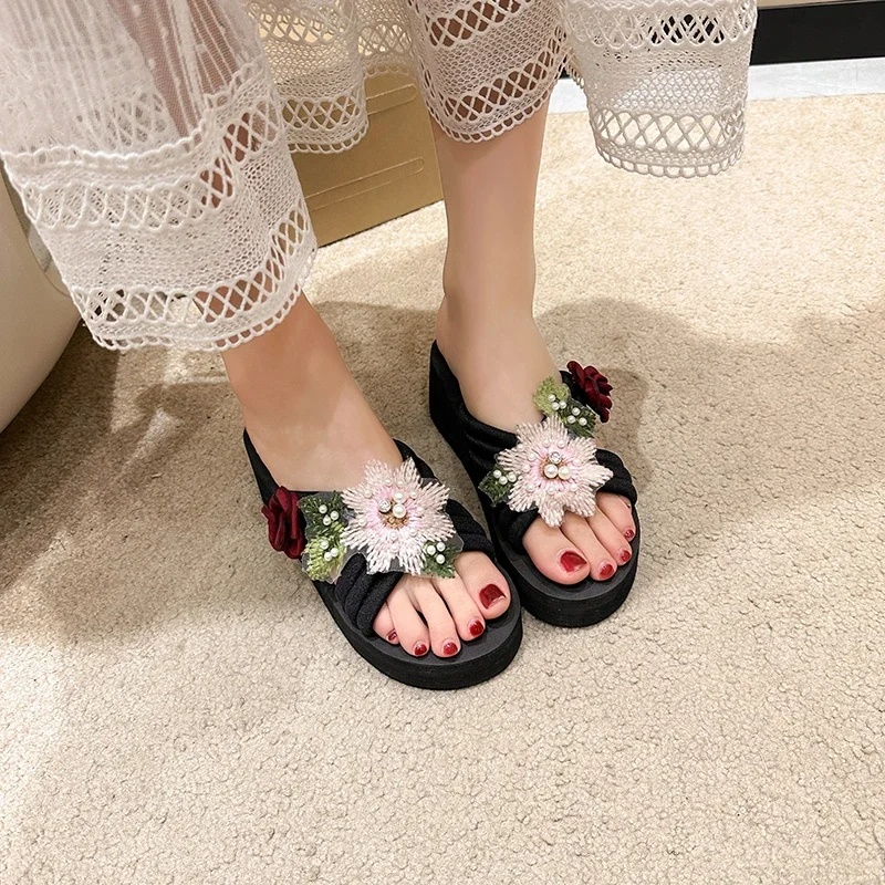 Elegant Embroidered Flower Flip Flops Slip Resistant Thick Soled Sandals - Image 16