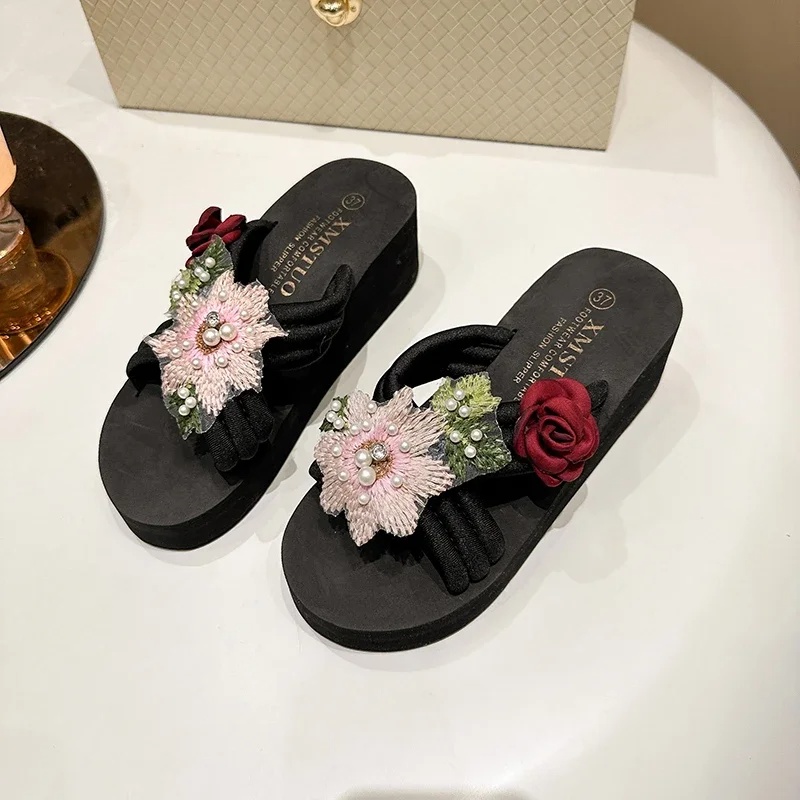 Elegant Embroidered Flower Flip Flops Slip Resistant Thick Soled Sandals - Image 18