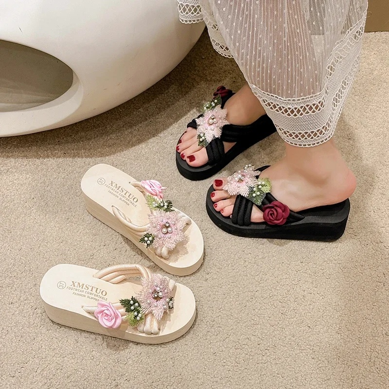 Elegant Embroidered Flower Flip Flops Slip Resistant Thick Soled Sandals - Image 7