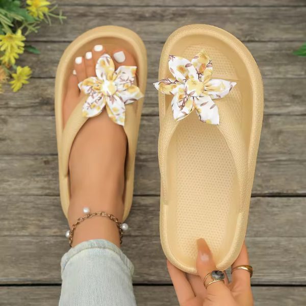 Six-Petal Flower Pattern Flip-Flop Daily Walking Comfort Soft Sandal