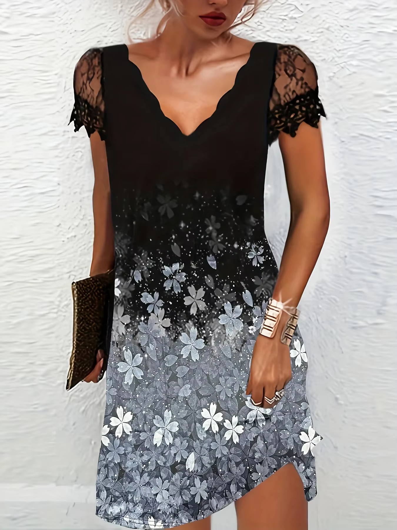 Trendy Wave Print Short Sleeve V-Neck Lace Dress for Women - Image 3